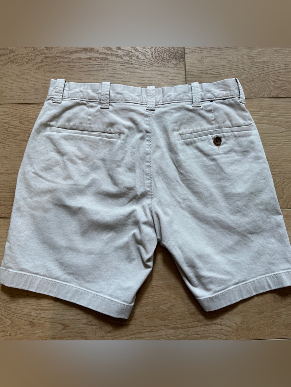 🔥4 for $20🔥 J Crew Men’s Cream/Tan Chino Shorts 29” 7” Inseam - Picture 2 of 5